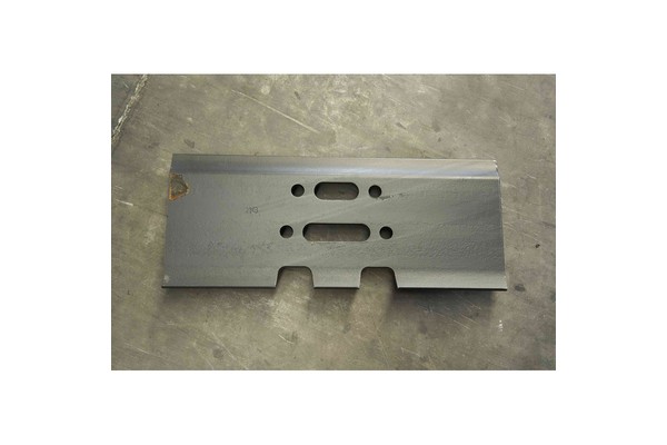 Product Overview of Track Shoe 60053662