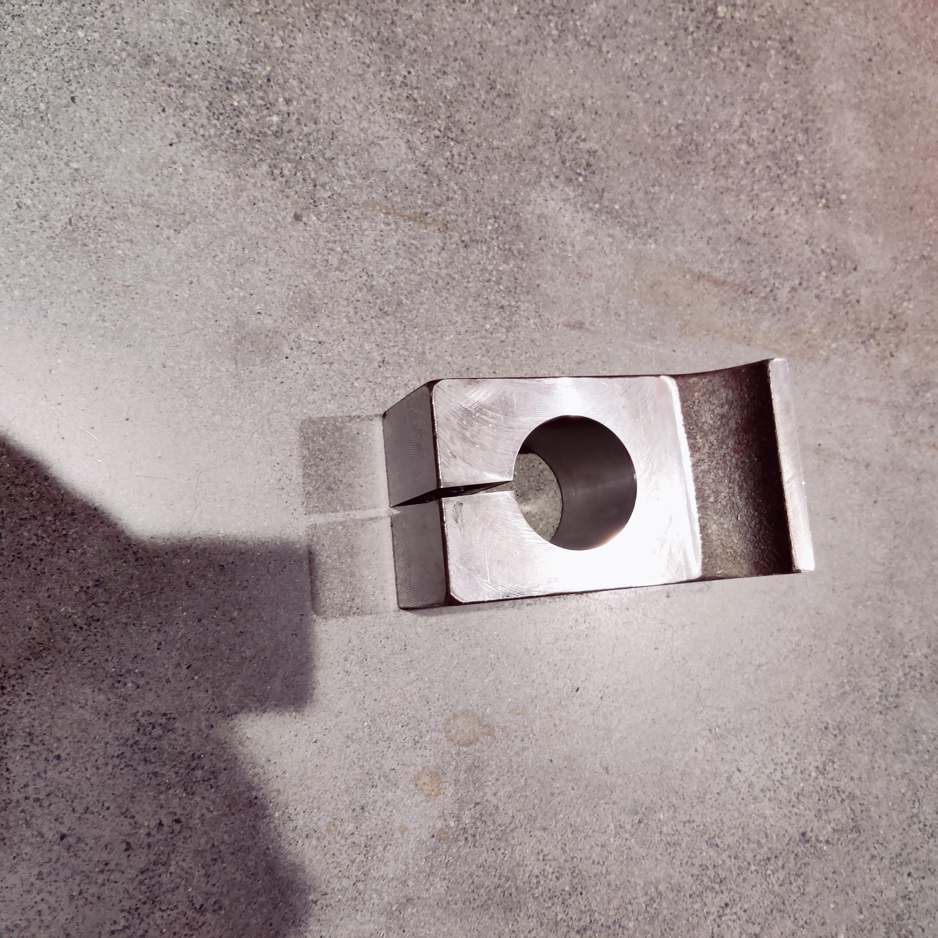 SANY Carrier Roller Bracket SSY005051468 close-up detail