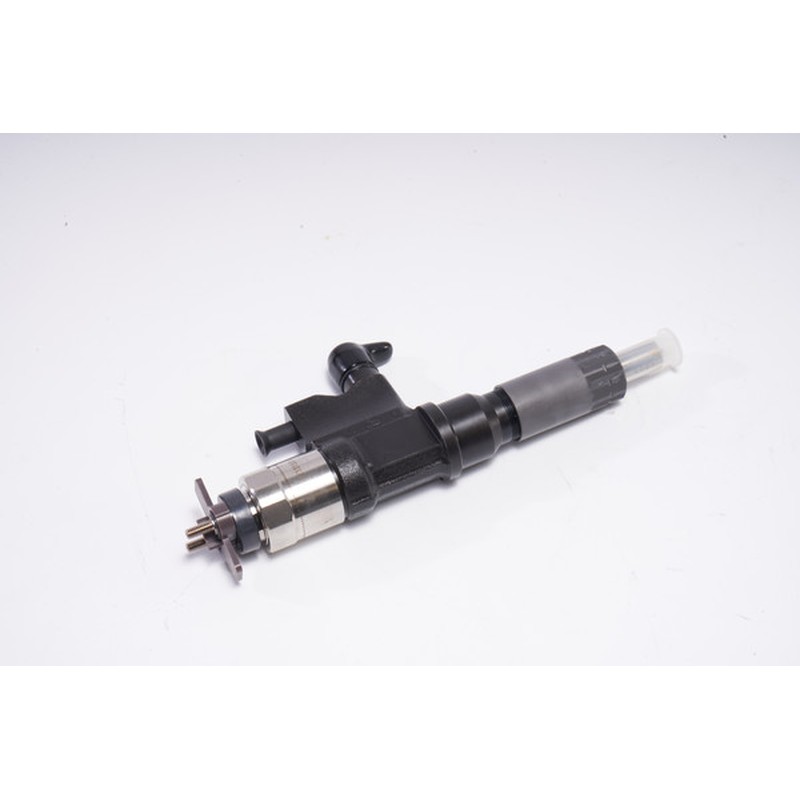 SANY Fuel Injector 60311236 showing the nozzle end and body connections